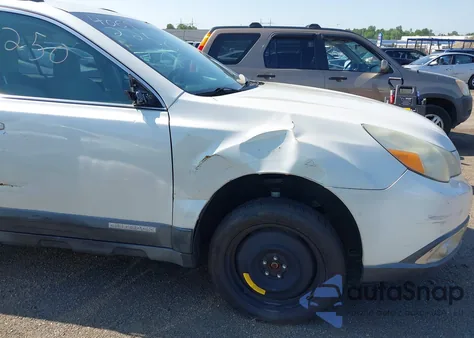 2010 Subaru Outback from USA, damaged, VIN 4S4BRBCC4A3313550